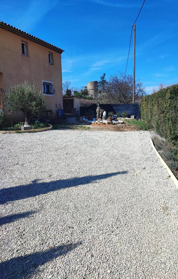 Villa Pres Des Remparts Régusse Exterior foto